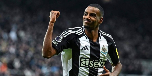 利物浦新赛季豪华锋线亮相，伊萨克或加盟开创巨星组合