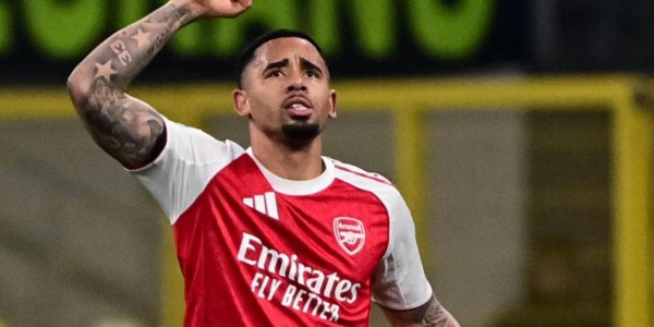 欧冠夺冠热门呼之欲出：阿森纳豪取疯狂7连胜，阿尔特塔铸就队史新辉煌