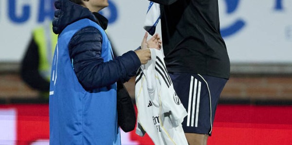 转会传闻与新闻：皇家马德里拒绝那不勒斯租借马斯坦图诺，富勒姆瞄准美国锋线新星