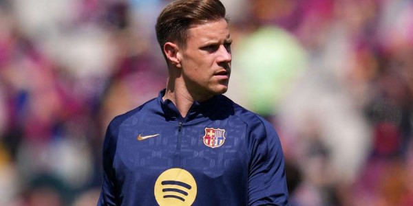 特尔施特根重伤恐休半年，巴萨天价门神变“烫手山芋”，薪资窟窿逼出“西甲魔术师”？