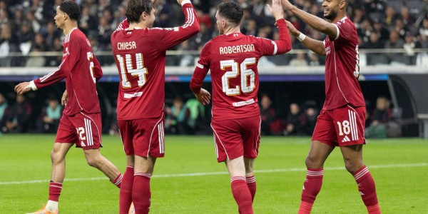 欧冠早报：“0-0-10”先生破蛋利物浦止4连败 单轮71球创纪录