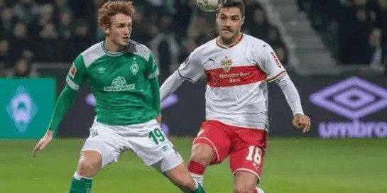 法甲焦点战：斯特拉斯堡主场死磕巴黎圣日耳曼，黑马能否掀翻豪门？